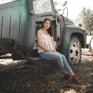 Meet your Posher, Olivia